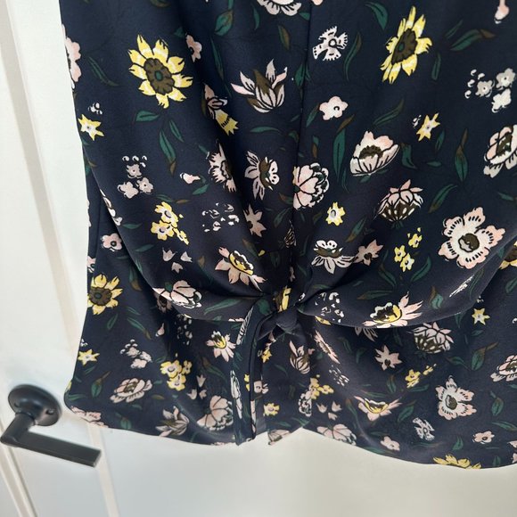 Floral Tie Waist Shell Top Medium Navy Business - Picture 3 of 5